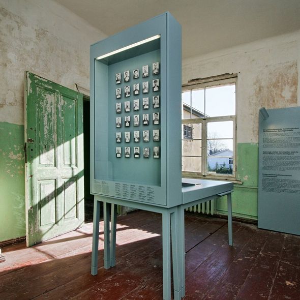 Haftfotos von Insassen des sowjetischen Untersuchungsgefängnisses Leistikowstraße